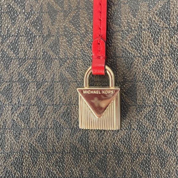 Michael Kors Mercer Belted Large Satchel bag 💼 - Picture 4 of 10